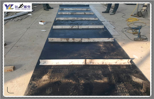 草莓视频在线视频皮带，草莓视频在线视频皮带如何更换图解调整方法_草莓视频在线视频皮带如何更换图解跑偏原因及如何调_刮板价格